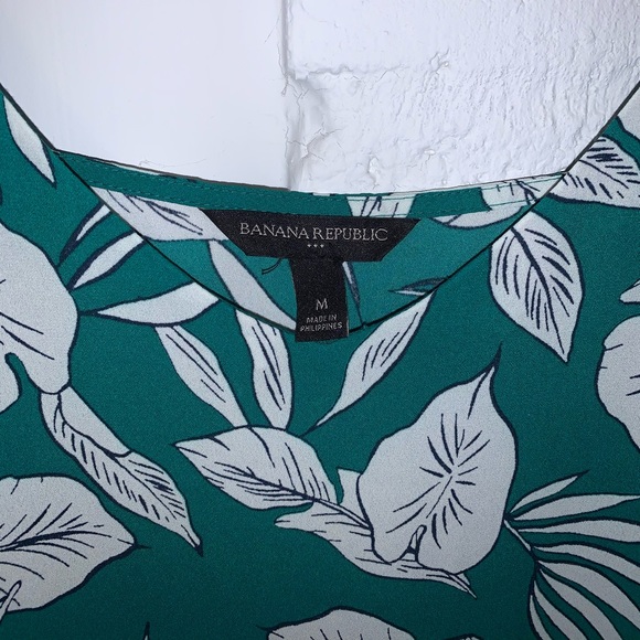 Banana Republic Tank - Green with white leaves - Picture 4 of 4